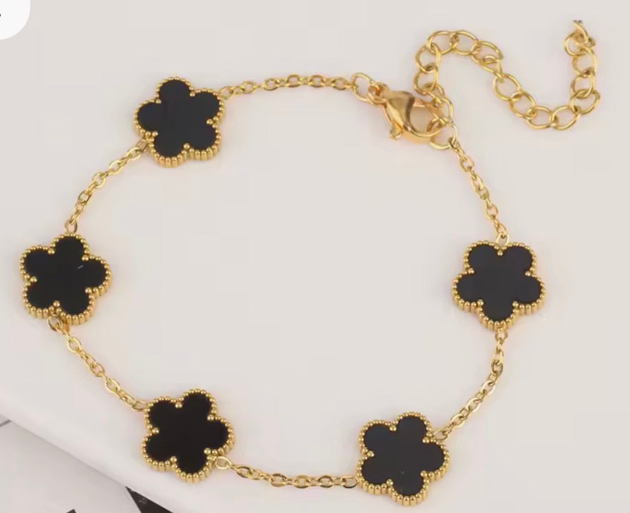 “Love Island” Bracelets (kids)