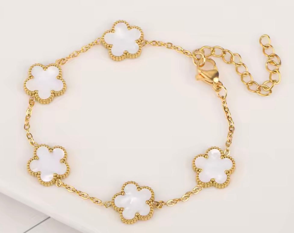 “Love Island” Bracelets (kids)